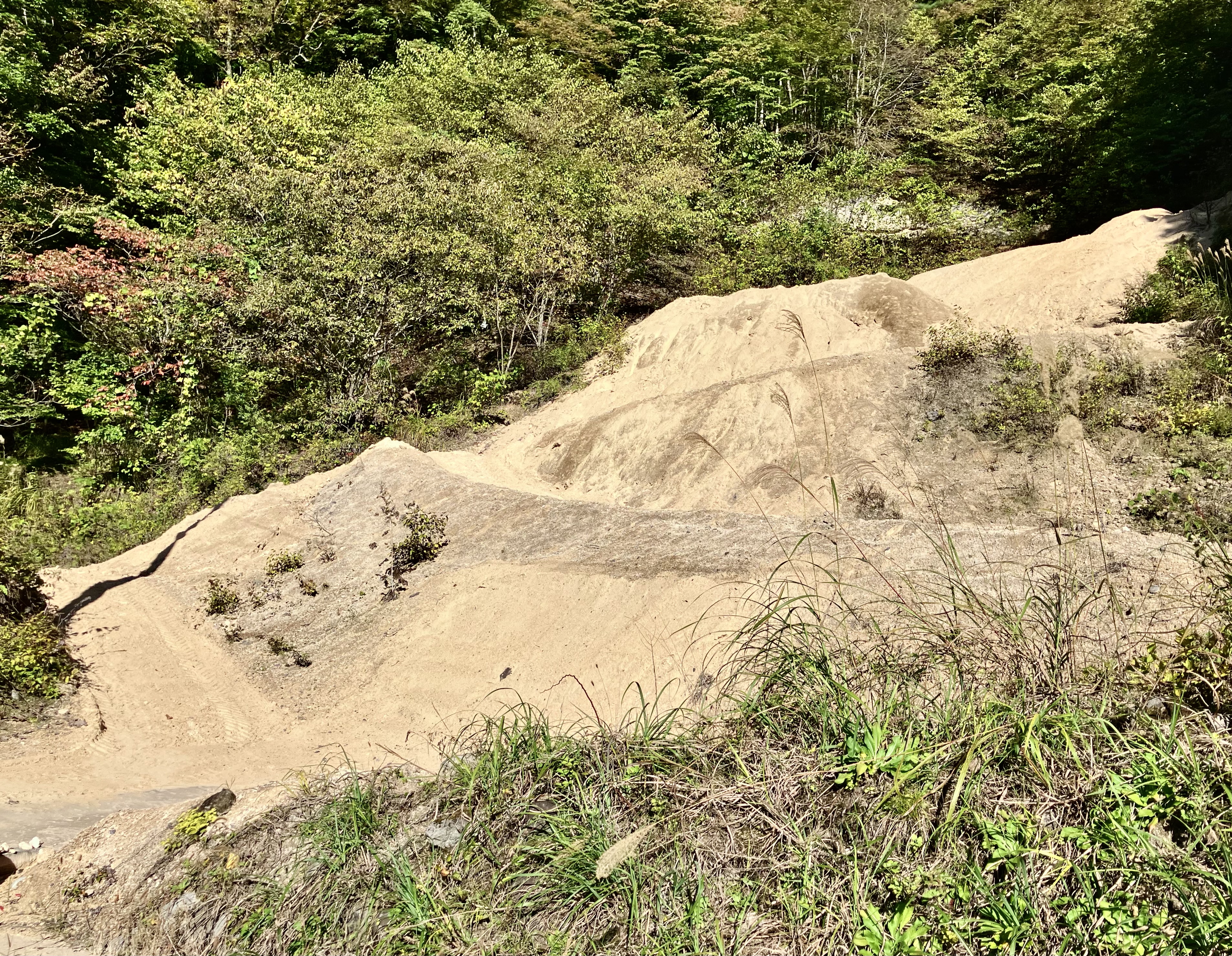 石灰華採取地のイメージ
